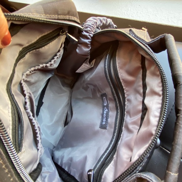 Lug Boxcar crossbody - Picture 10 of 12